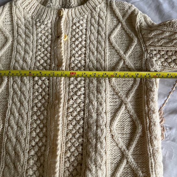 Handmade vintage fisherman’s cable knit sweater with vintage buttons - Picture 14 of 16